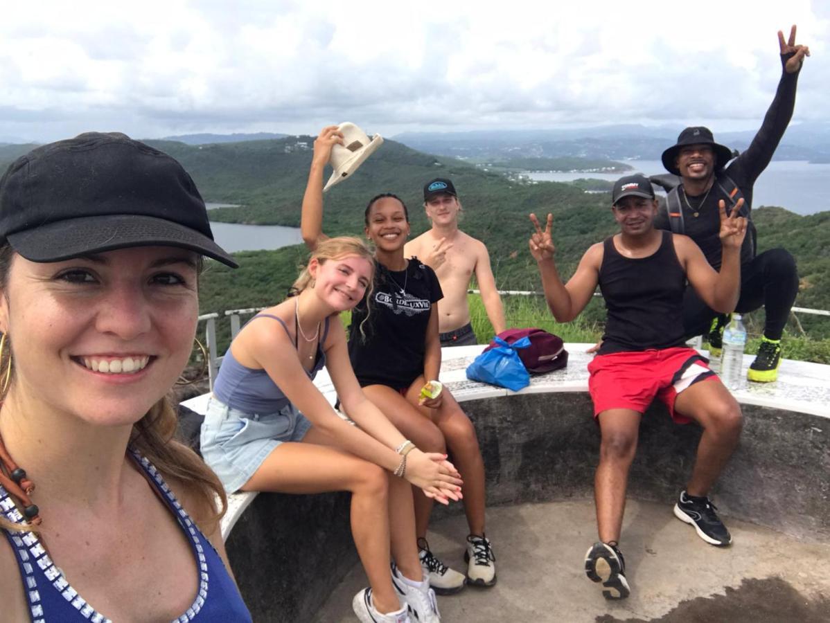 Top Hill Hostel- Martinique- Auberge Dortoir 라 트리니테 외부 사진